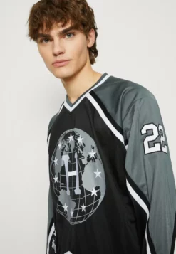 HUF CENTER ICE HOCKEY - Langarmshirt - Black 9 HUF CENTER ICE HOCKEY - Langarmshirt - Black -Huf Geschäft 78a8063f134b406a80b4e5b5bfbbbff3