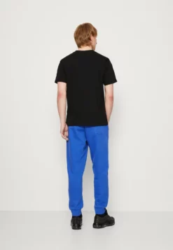 HUF FISHTANKIN TEE UNISEX - T-Shirt Print - Black 8 HUF FISHTANKIN TEE UNISEX - T-Shirt Print - Black -Huf Geschäft 892451a7d1f54190a5c619dc151db502