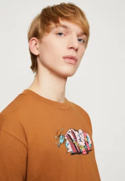 HUF STREET LEVEL TEE UNISEX - T-Shirt Print - Rubber 9 HUF STREET LEVEL TEE UNISEX - T-Shirt Print - Rubber -Huf Geschäft fae26c2678dc4b74a29d3f1559820d56