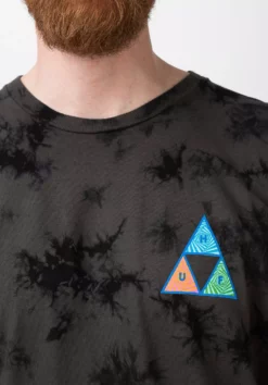 HUF Acid Skull TT 7 HUF Acid Skull TT -Huf Geschäft huf longsleeves acid skull tt black closeup2 0383659