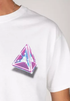HUF Tesseract Triple Triangle 5 HUF Tesseract Triple Triangle -Huf Geschäft huf t shirts tesseract triple triangle white closeup1 0326481