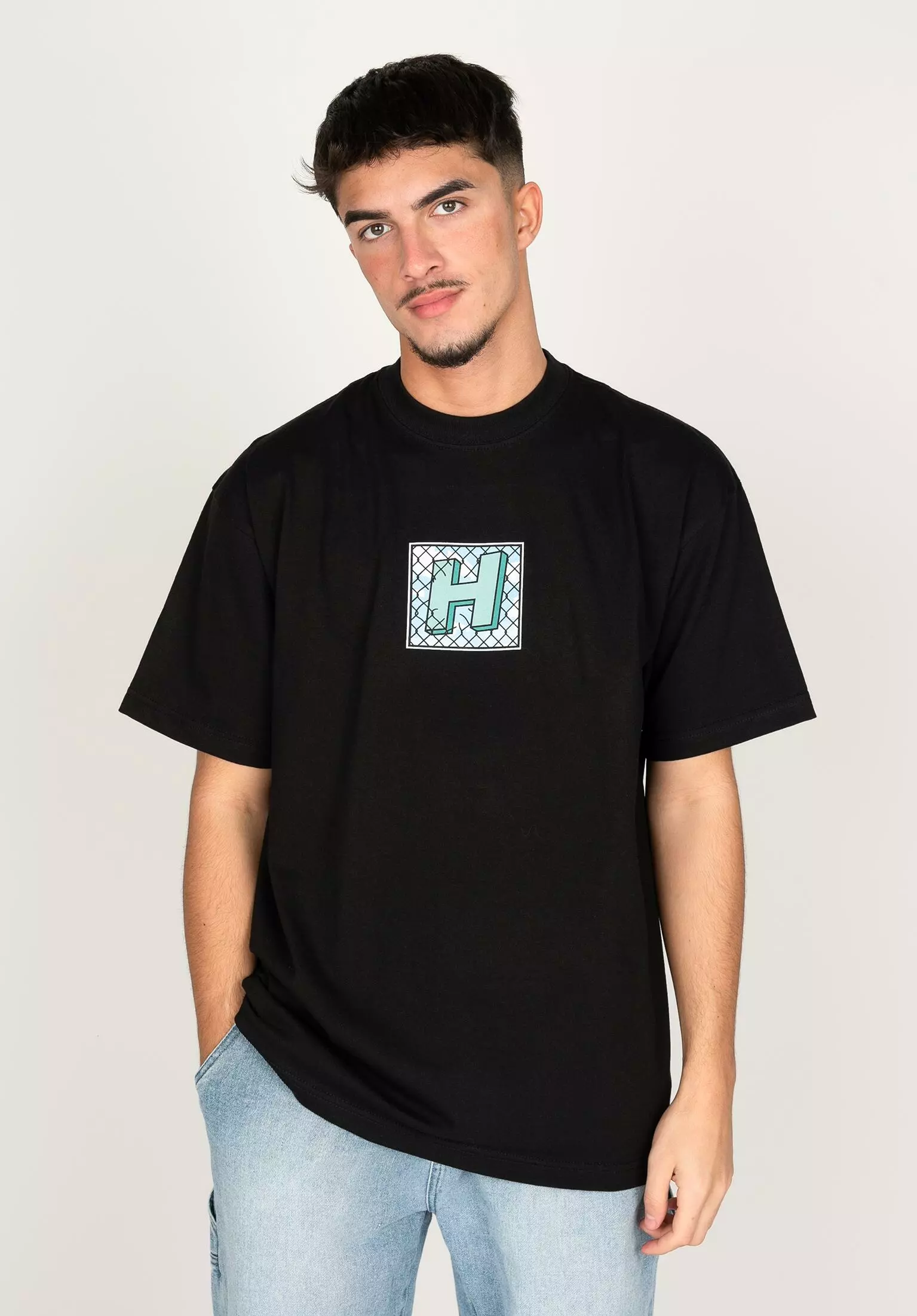 HUF Tresspass 1 HUF Tresspass